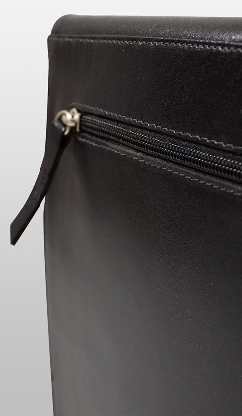 Bolsa Envelope Com Fecho Preto